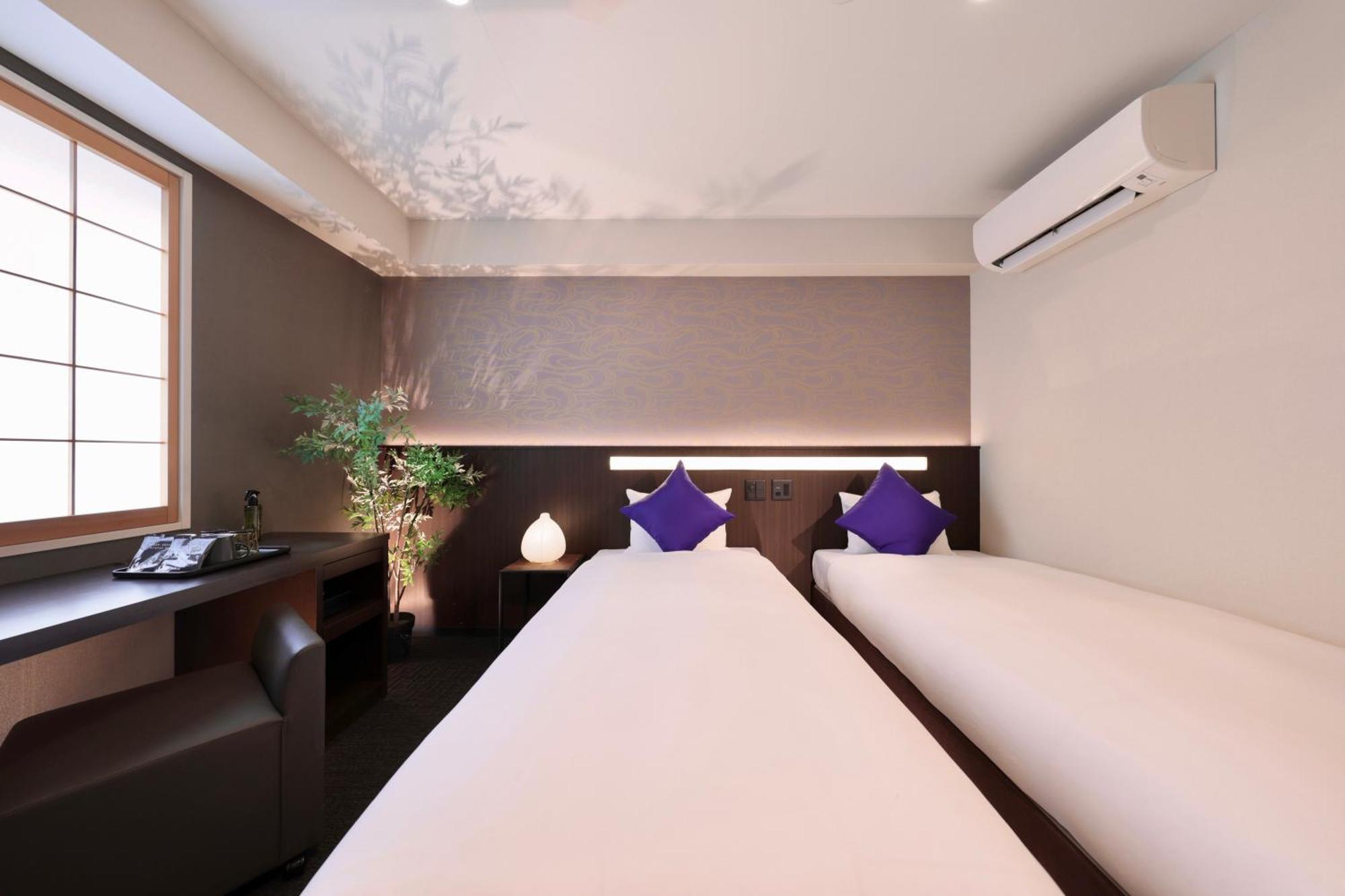 Marutamachi Crystal Hotel Kyōto Exterior foto
